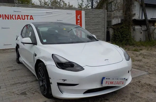 tesla model 3 piława górna Tesla Model 3 cena 85900 przebieg: 36347, rok produkcji 2021 z Piława Górna